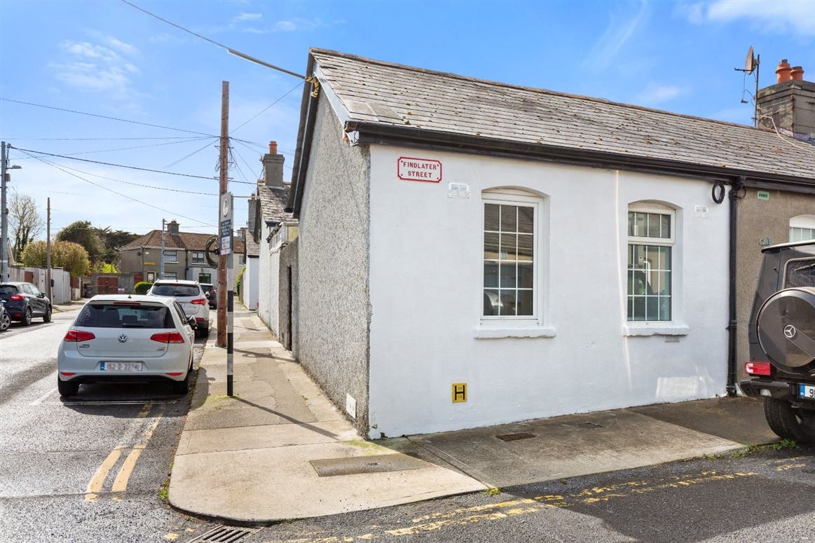 2 Bed House